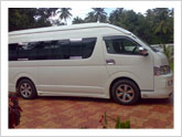 8 seater toyota commuter van on rent in Delhi noida faridabad